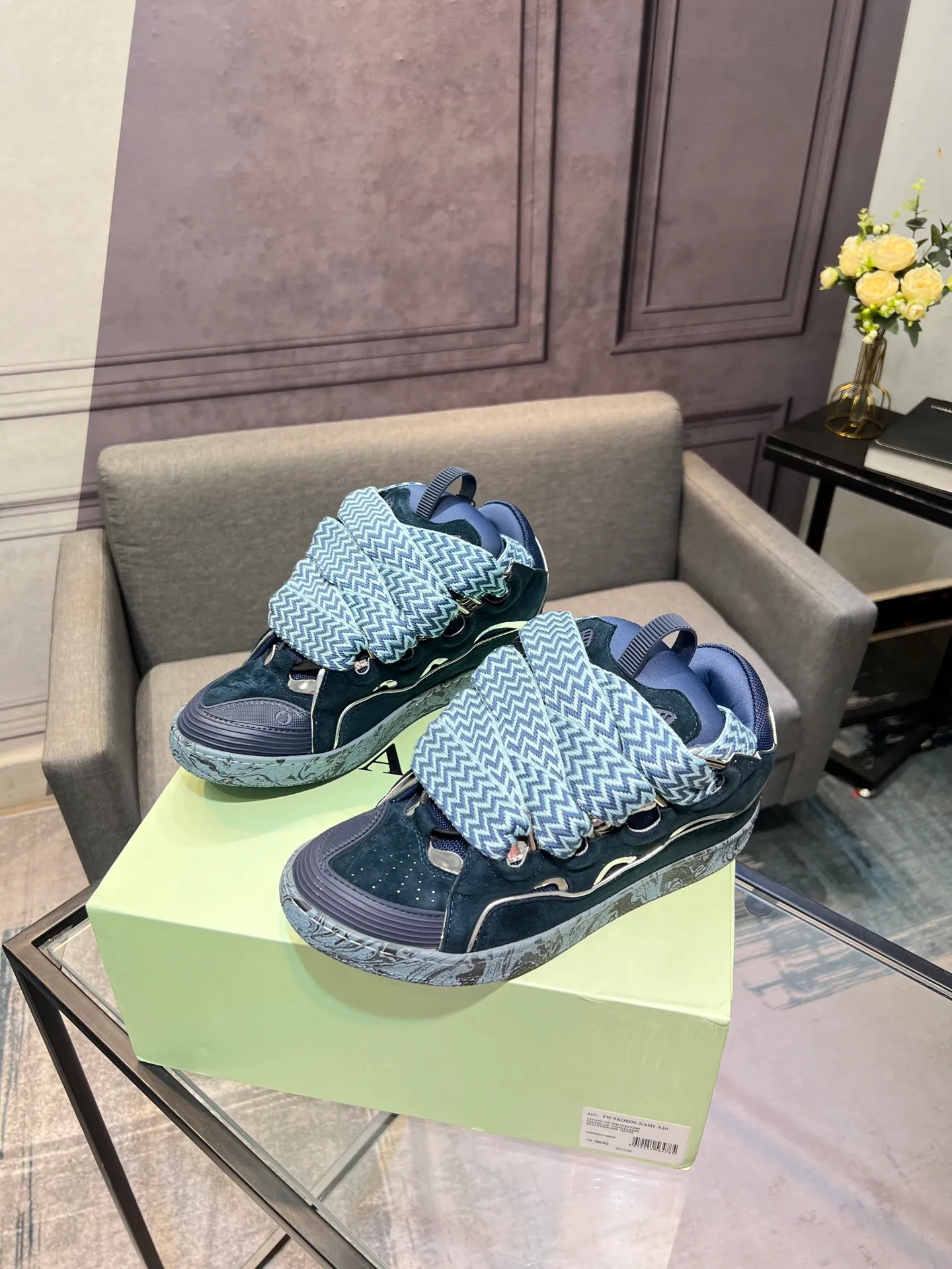 Men's men's shoes💰780 [LANVIN] Latest lace-up fashionable casual sneakers for couples High-quality CLAY couple series‼ ️ The latest trendy products of the season 🌈Many bloggers have planted grass and purchased the original open-mold customization. The upper and outsole are sewn with mark threads without edge sealing. Multiple material splicing combination design. Very versatile for fashionable and casual wear. Comfortable on the feet. Recommended for self-retention (upper cowhide + cow suede + breathable mesh) inner foot pad cowhide exclusive original open-mold clear logo rubber outsole ⚠️36-44 yards (45 custom-made)